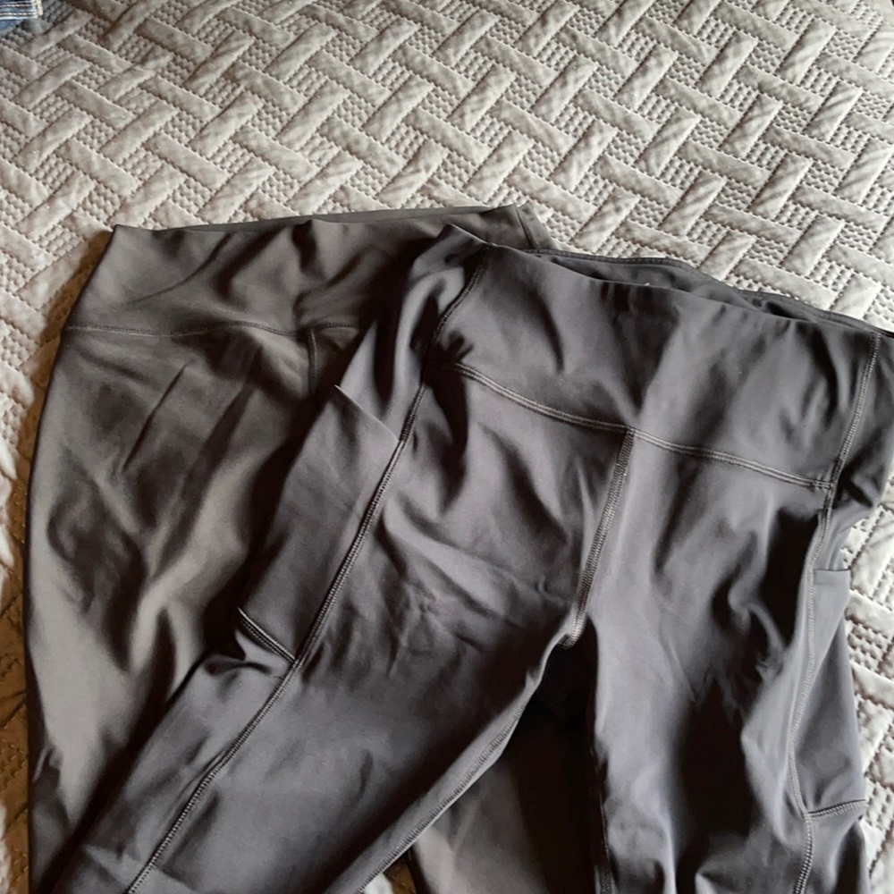 Leggings-size M- spandex